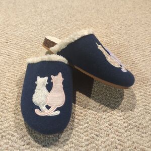 Lands End Cat Slippers Clogs Womens 6B Blue Fleece Cozy House Shoes